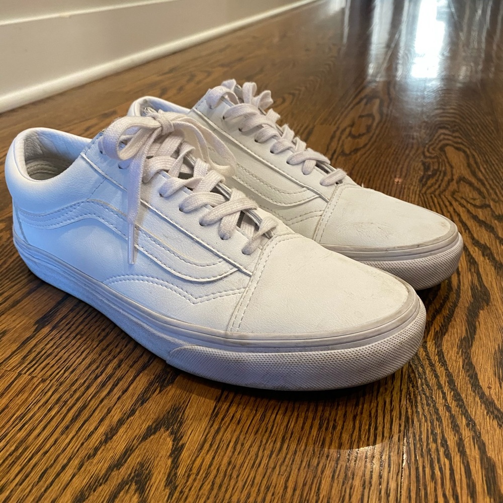 Old skool white Vans sneakers